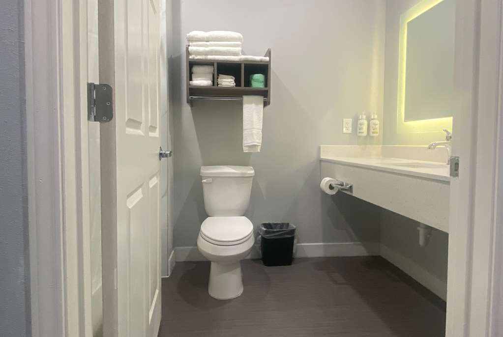 Baymont by Wyndham Freeport Texas - photo 20