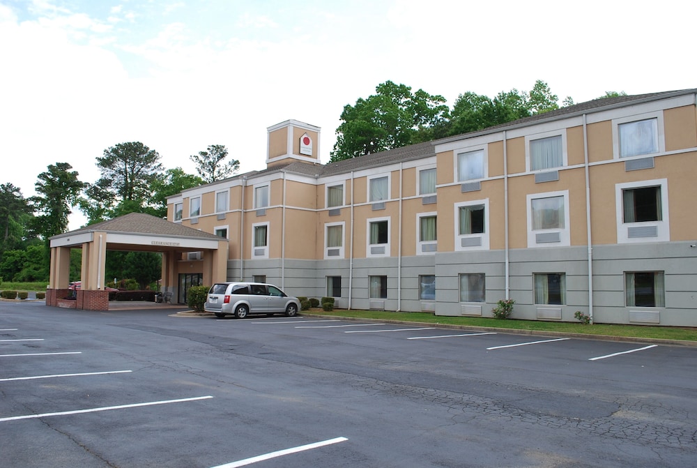 Jameson Inn and Suites Riverdale - photo 49