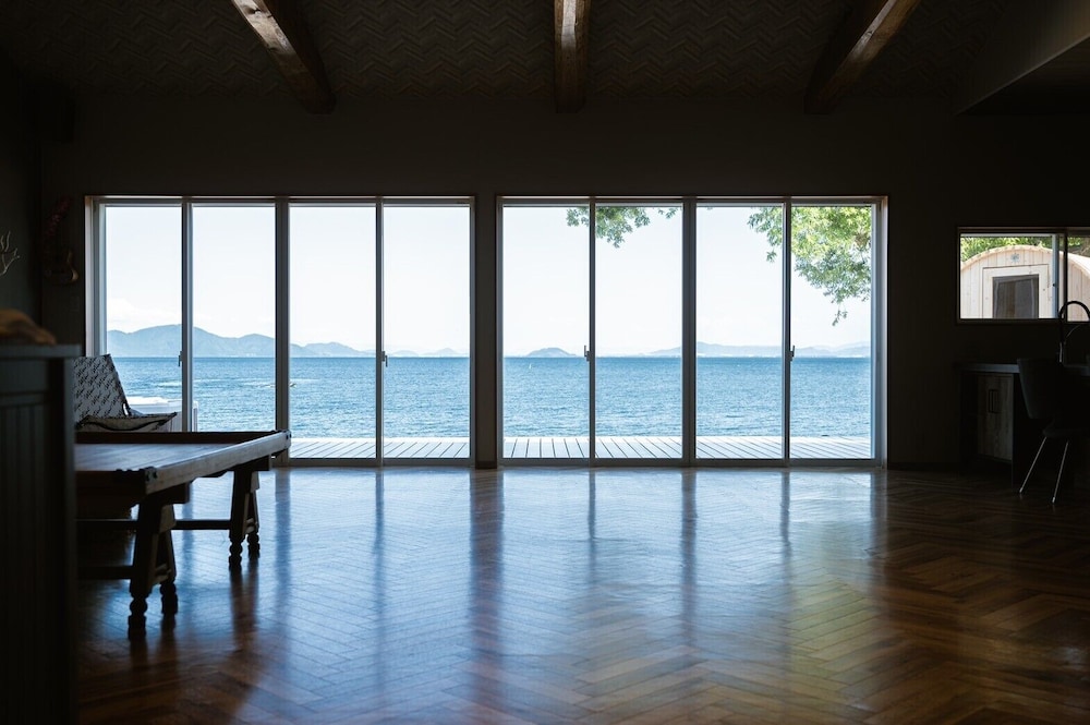 Rip stick - carbon neutral hotel in Otsu