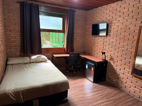 Quarto privativo completo no Centro in Botucatu, Brasil