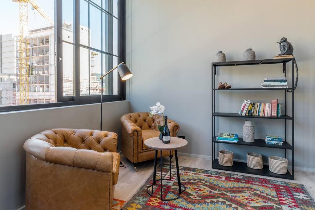 Modern Sunfilled Urban Apt at The Harri w views