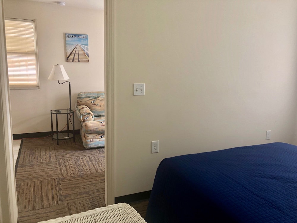 Thunderbird Motel - photo 10