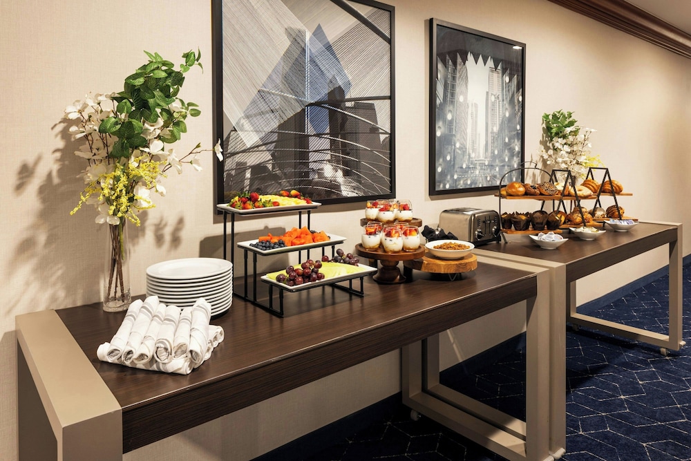 Courtyard by Marriott Chicago Downtown River North - photo 46