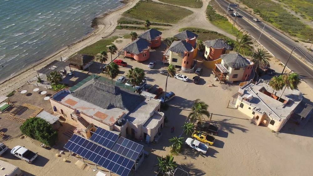 Hotel Villas Mar y Arena in Puerto San Carlos, Mexico