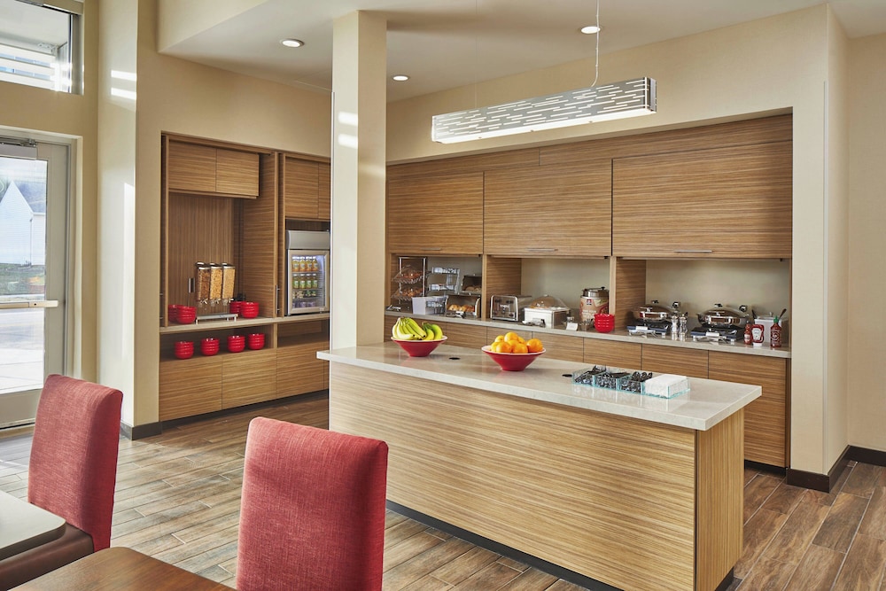 TownePlace Suites by Marriott Columbus North OSU - photo 35