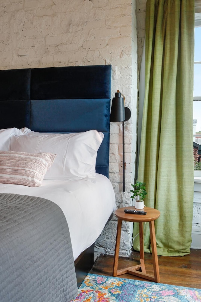 The Present Hotel - photo 15