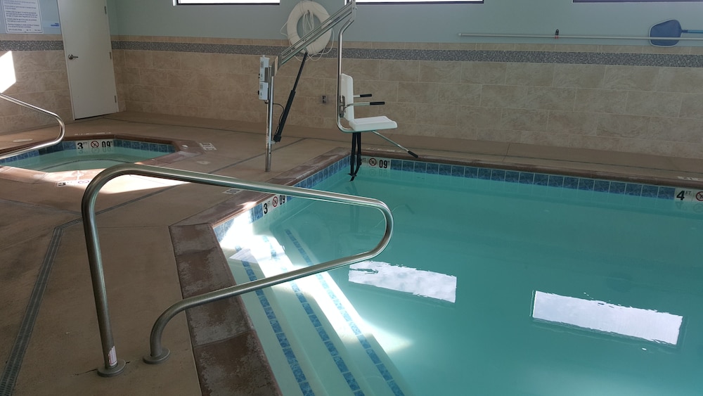 Holiday Inn Express & Suites Springville South Provo Area by IHG - photo 16
