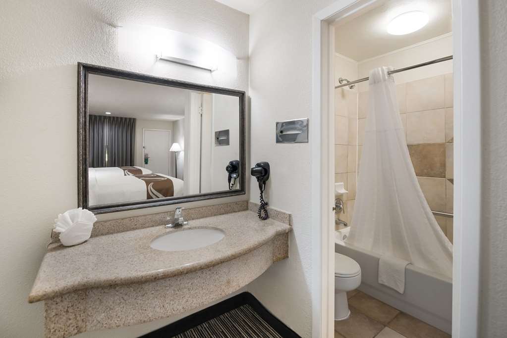 Quality Inn & Suites Lufkin - photo 11