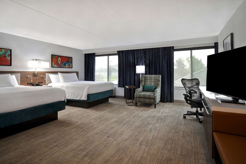 Hilton Garden Inn Detroit Metro Airport - photo 8