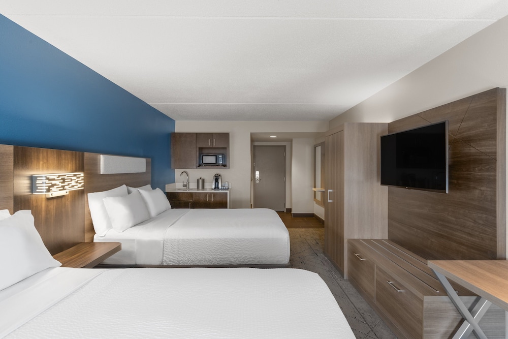 Holiday Inn Express Hotel & Suites Danbury I 84 by IHG - photo 35