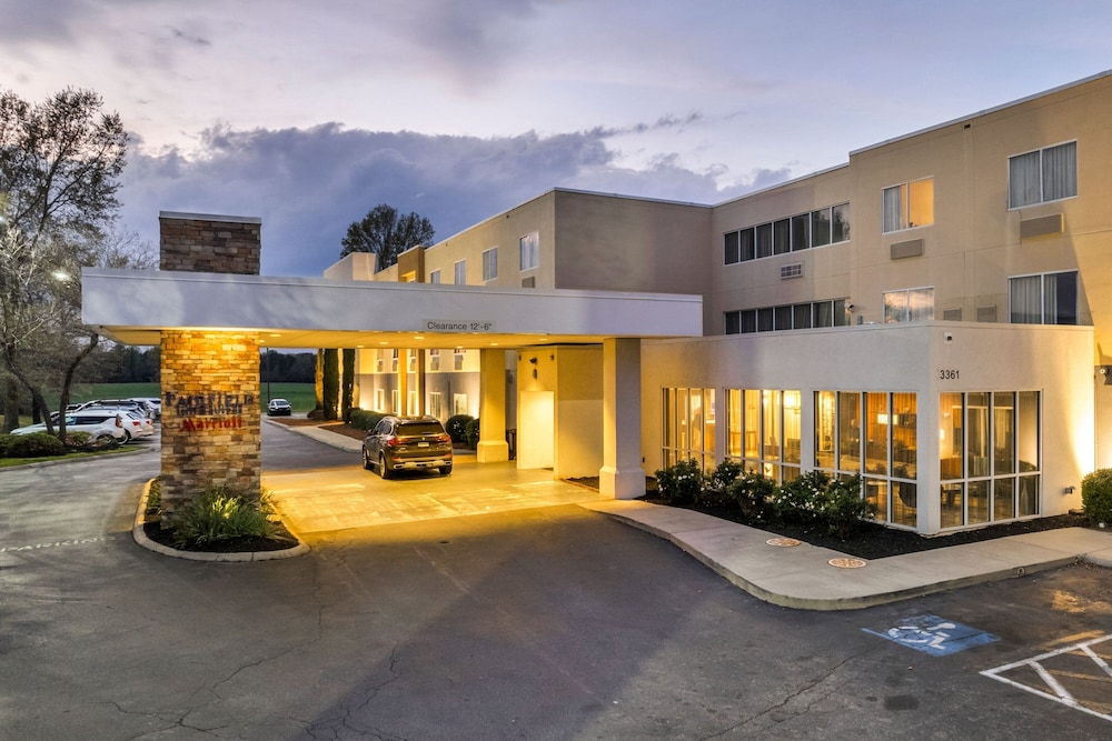 Fairfield Inn & Suites by Marriott Lumberton - photo 50