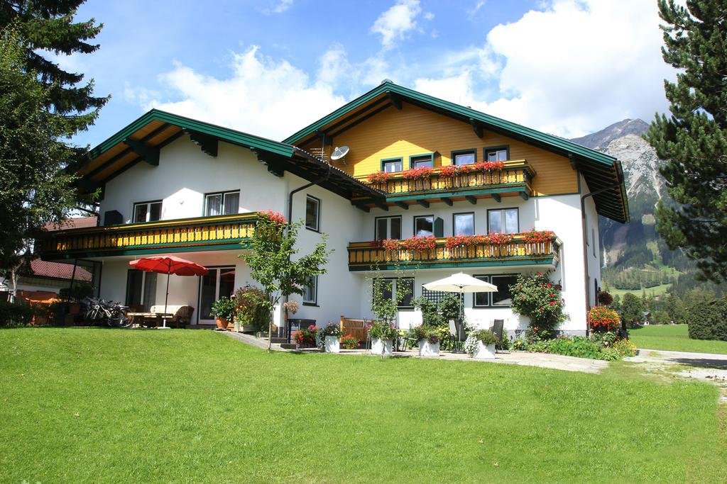 Apartmenthaus Dornröschen in Ramsau Am Dachstein, Austria