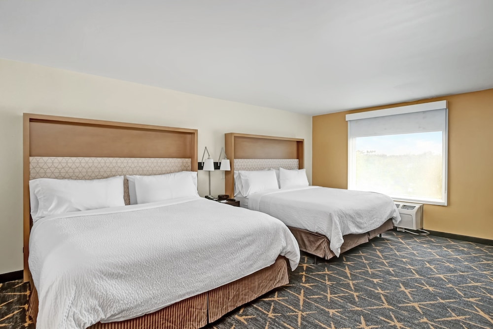 Holiday Inn Piscataway Somerset by IHG - photo 7