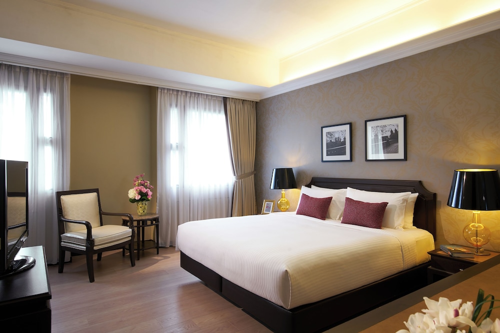 Orchard Parksuites — 5-Star Luxury Hotel in Singapore, Singapore
