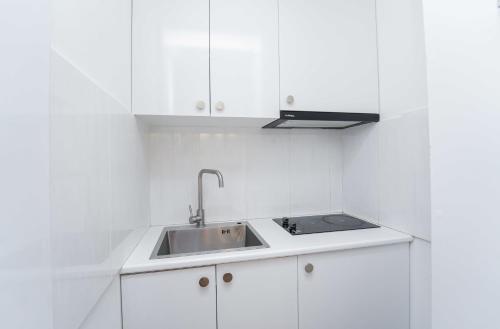 Hotel type room with mini kitchen and balcony on Melikishvili city center