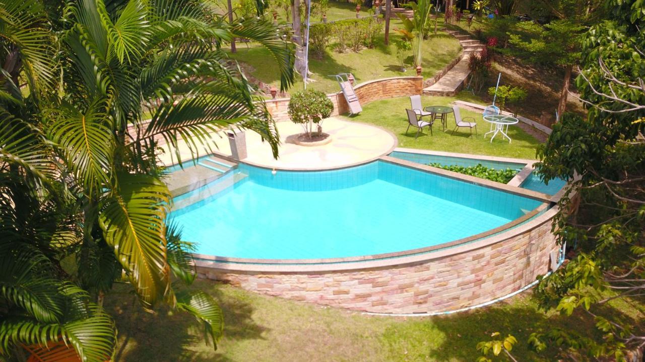 Lemongarden - carbon neutral hotel in Ko Lanta
