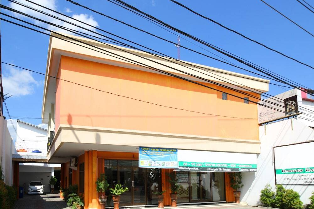 Airy Syariah Bangunharjo Parangtritis KM 4 303 Yogyakarta — hotel in Sewon