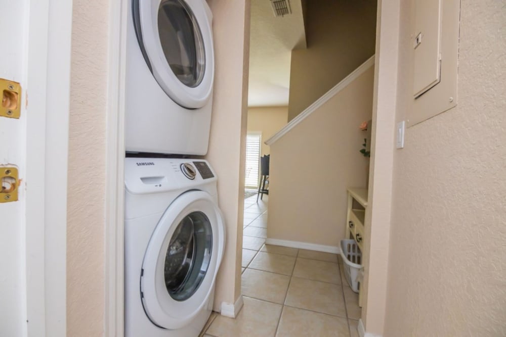 Lynval's Regal Palms Resort Townhome - photo 20