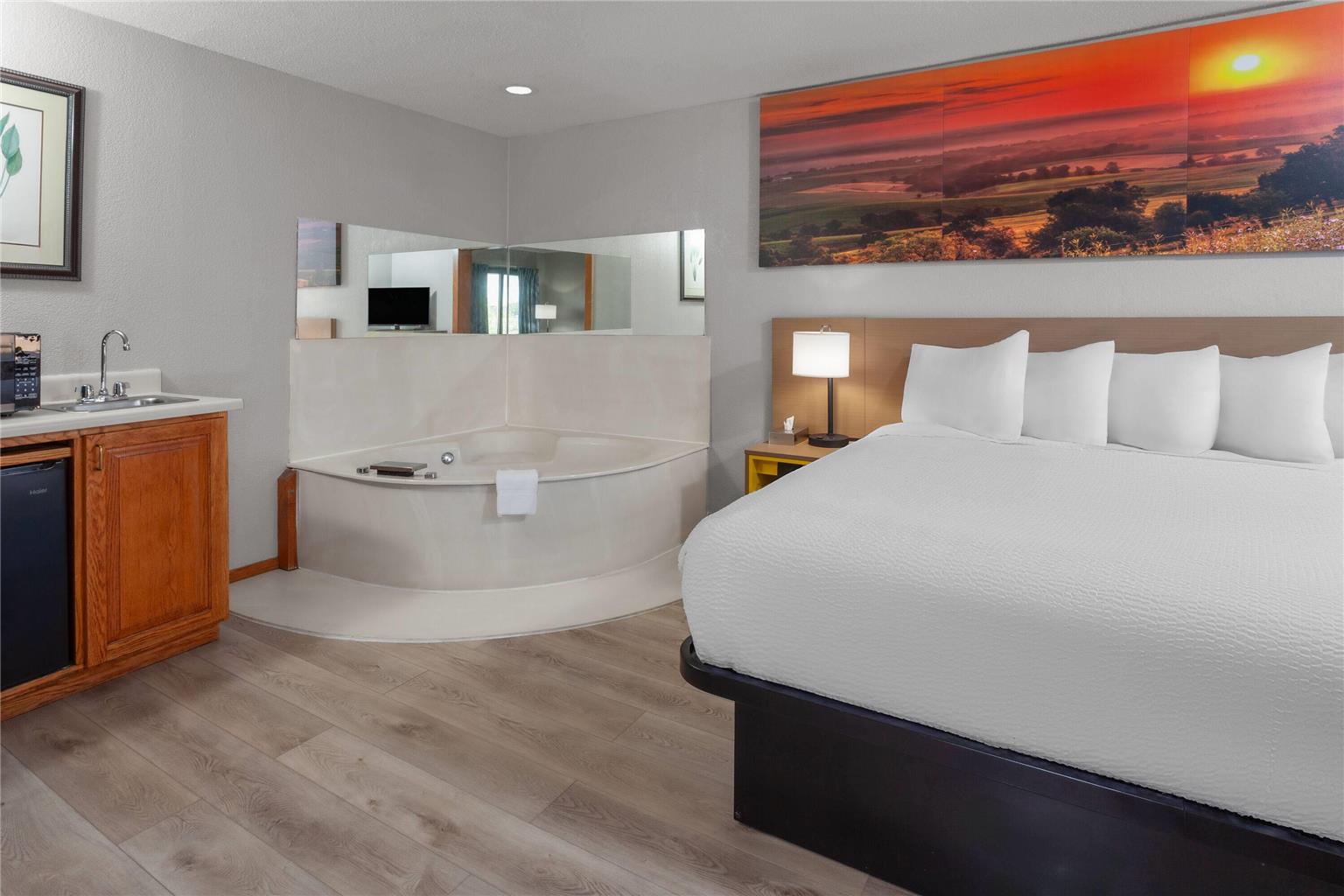 Days Inn by Wyndham Mason City - photo 28