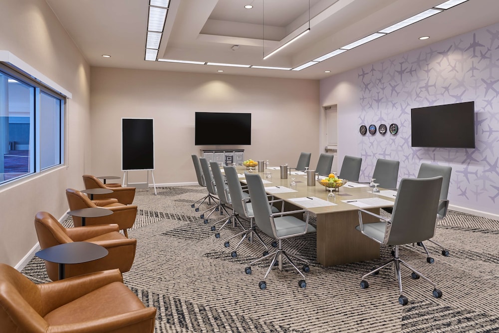 Hilton Atlanta Airport - photo 75