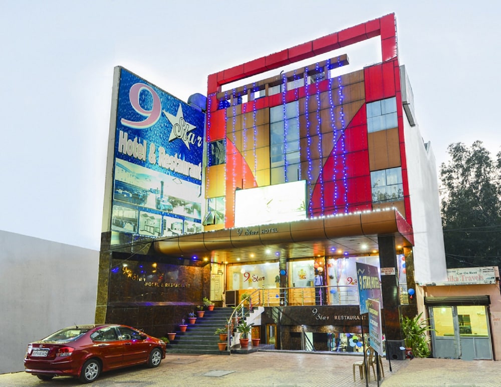 MD 9 Star Hotel - last minute hotel in Agra