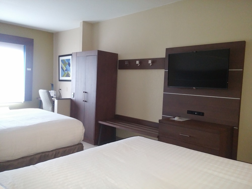 Holiday Inn Express And Suites Miami - photo 8