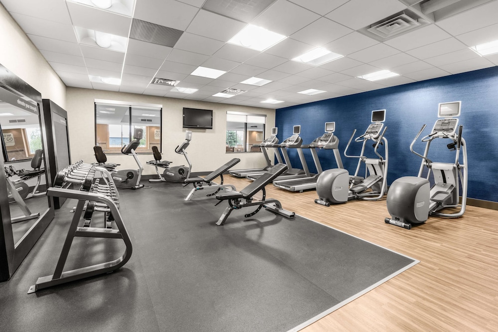 Hampton Inn & Suites Fairbanks - photo 23