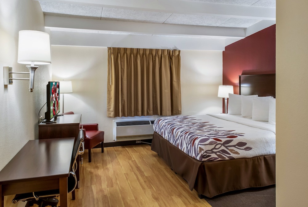 Red Roof Inn Richmond IN - photo 17