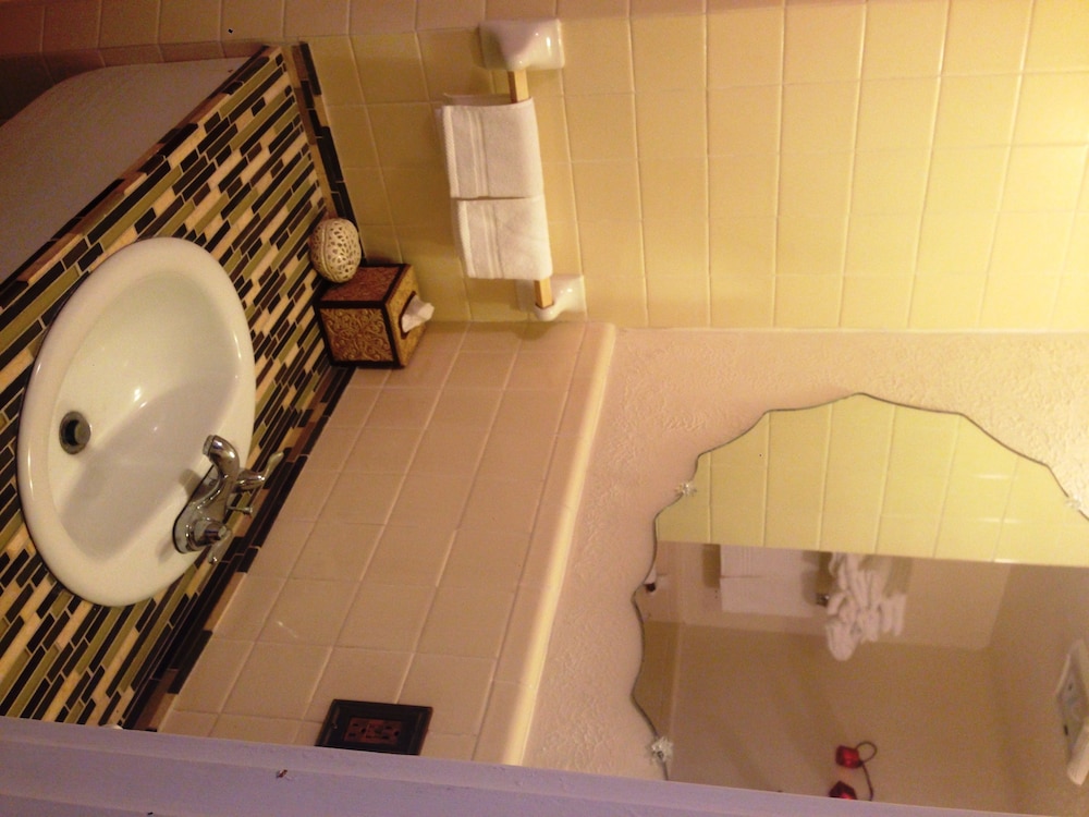 Capri Beach Hotel - photo 136