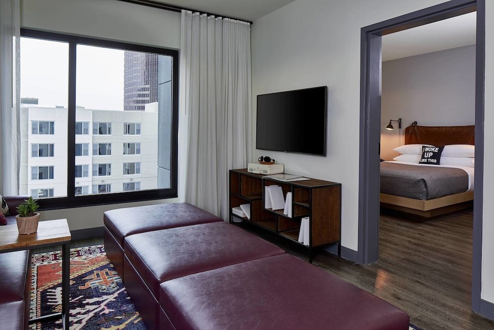 Moxy Atlanta Midtown - photo 16