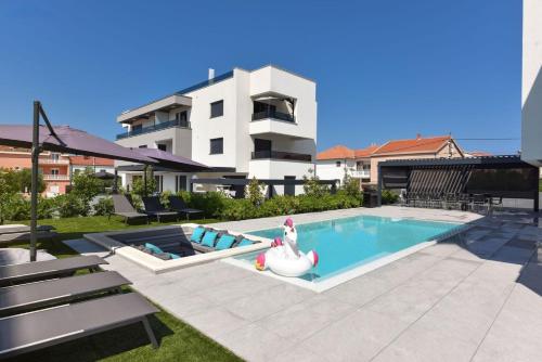 Fux Luxury Infinty Pool Zadar — 4-Star Luxury Hotel in Zadar, Croatia