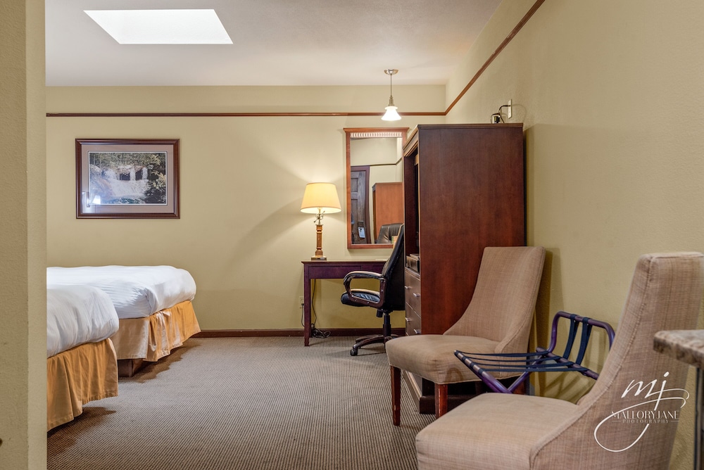 Hotel Seville - photo 19
