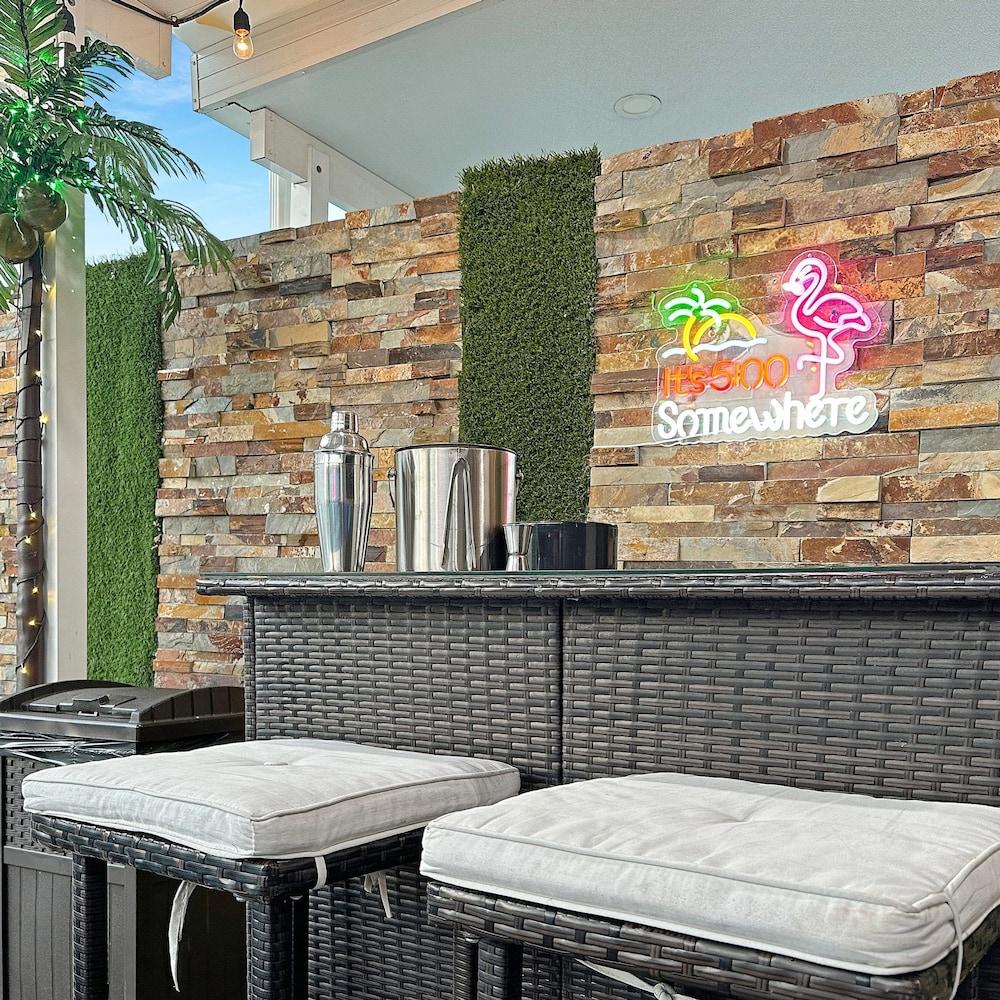 Vacay Spot experience Luna Sky 65 TV BAR BBQ SHOWER massage jets music to FL Keys - photo 30