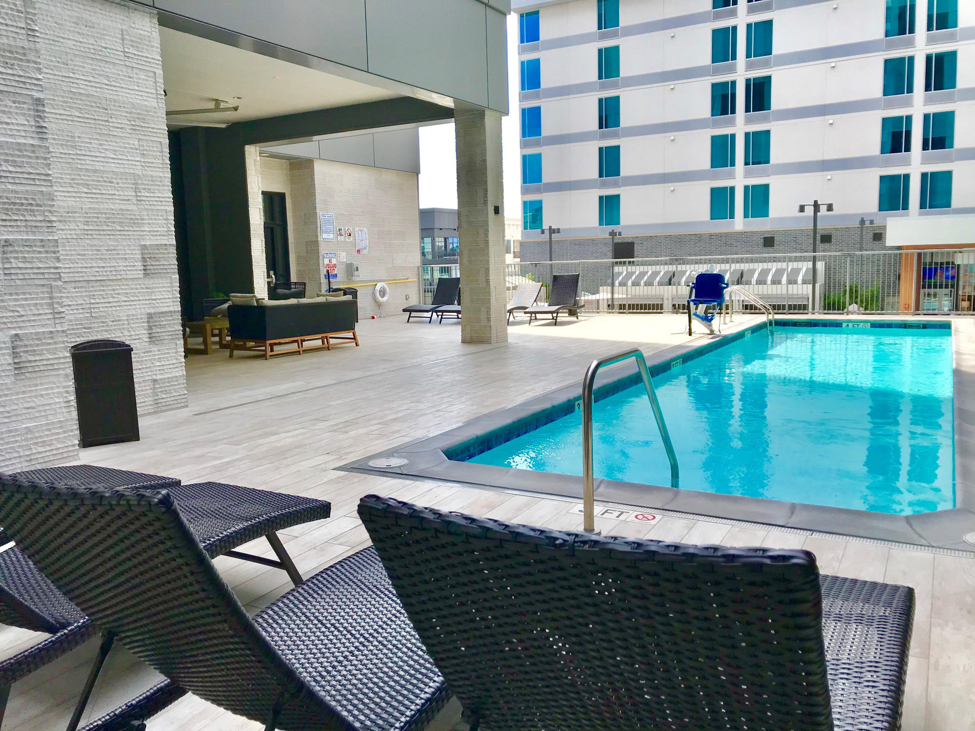Holiday Inn & Suites Nashville Downtown Broadway by IHG - photo 23