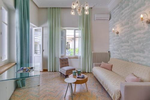 Samouil Apartment steps from the beach — 4-Star Luxury Hotel in Chania, Greece