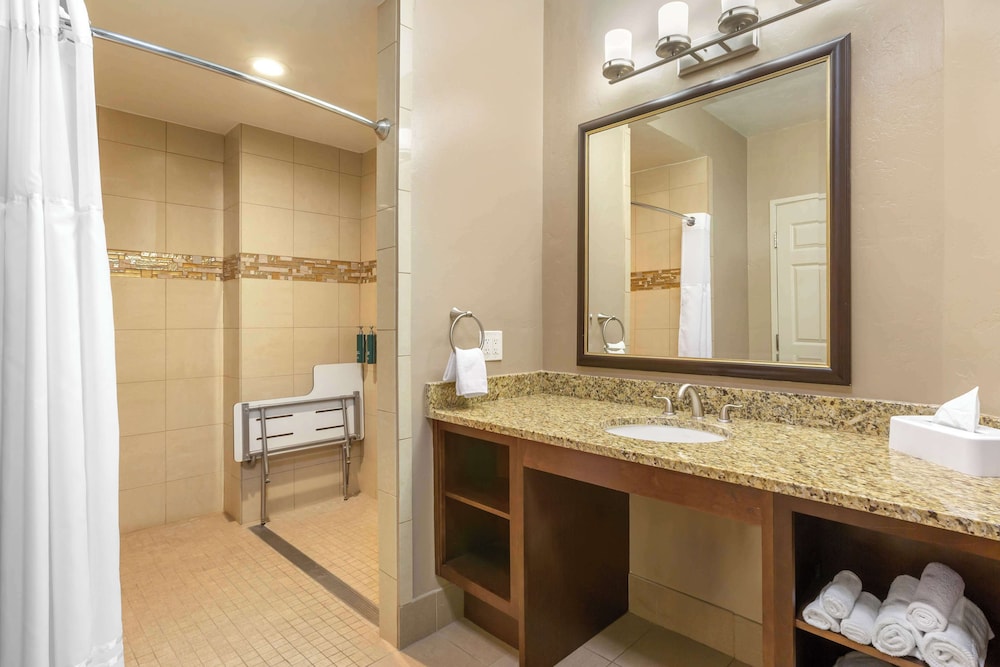 Hilton Vacation Club Varsity Club Tucson - photo 27