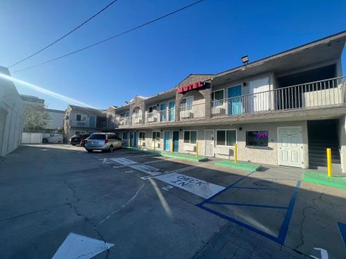 Arlo Motel near LAX SoFi Stadium - photo 21
