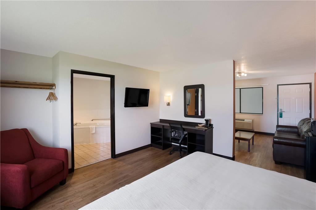 Quality Inn & Suites Junction - photo 34