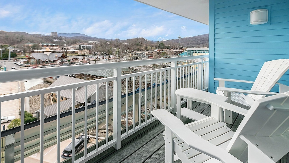 Margaritaville Resort Gatlinburg - photo 51