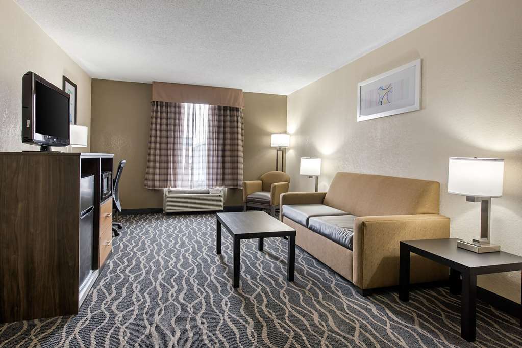 Quality Inn & Suites Lafayette I 65 - photo 22