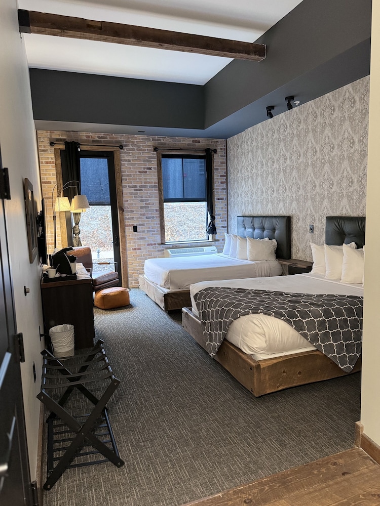 Hotel Crosby - photo 32