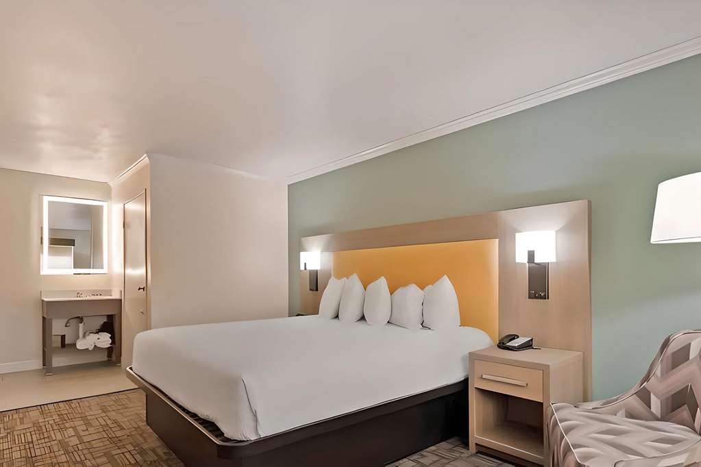 Comfort Inn Hayward Oakland South - photo 9