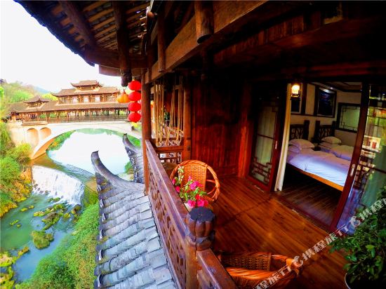 White River Inn in Furong town in Lingxi, People's Republic of China