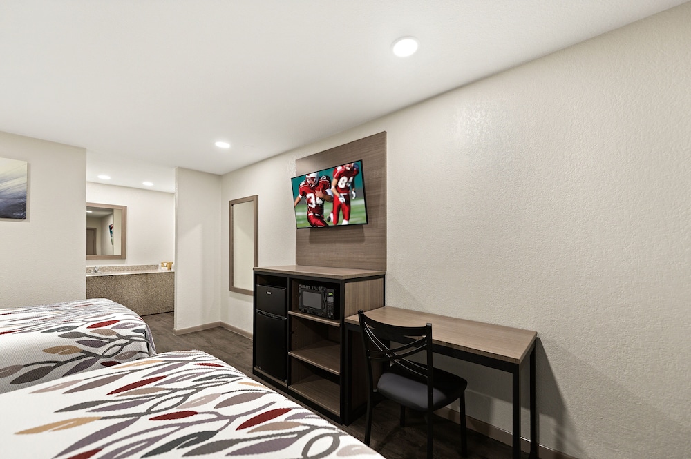 Red Roof Inn Nacogdoches - photo 17