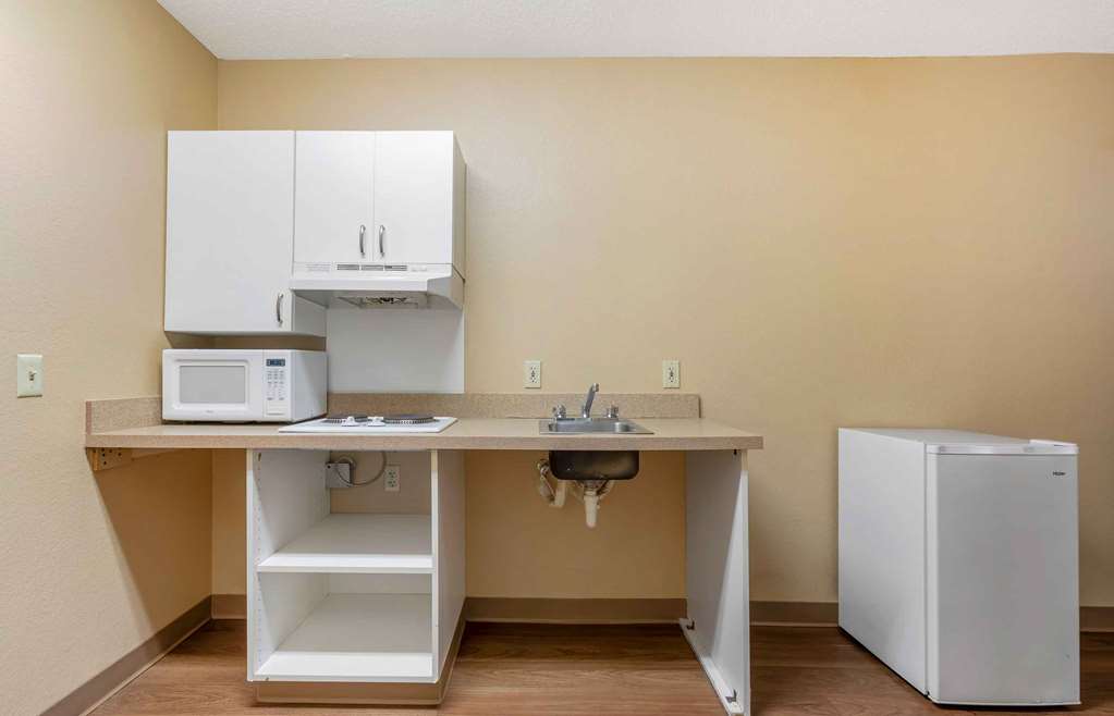 Extended Stay America Select Suites Austin Round Rock North - photo 20