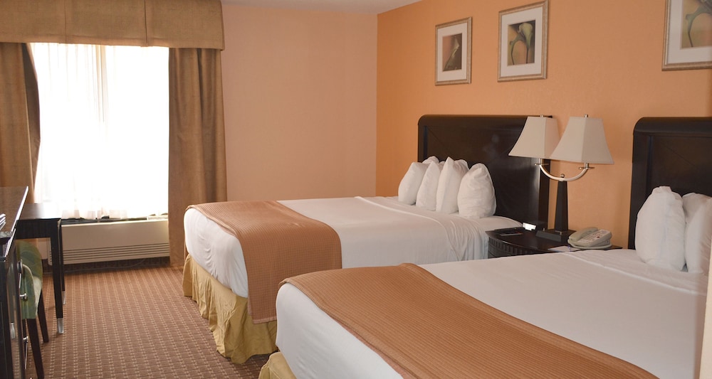 Baymont by Wyndham East Windsor Bradley Airport - photo 7