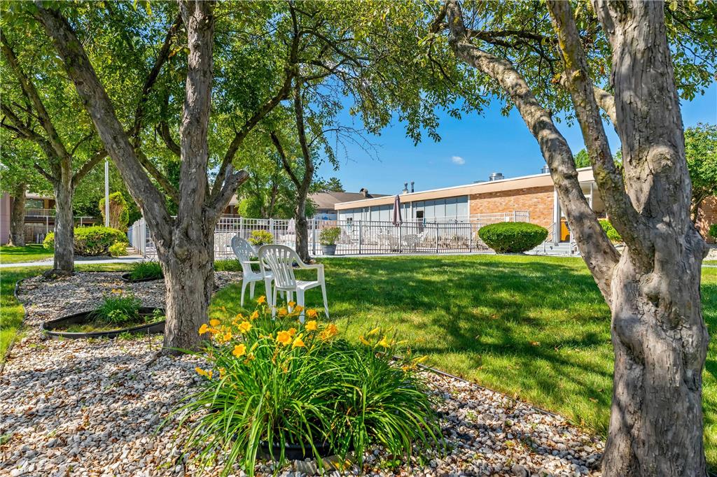 Howard Johnson by Wyndham Albany - photo 9