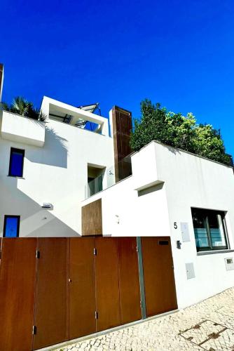 Casa ancora azul Fuseta — 4-Star Luxury Hotel in Fuzeta, Portugal