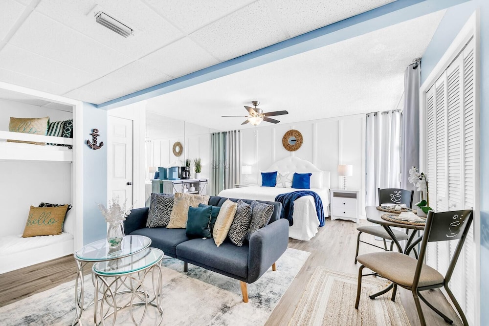 Long Beach Resort 1 1300e - photo 15