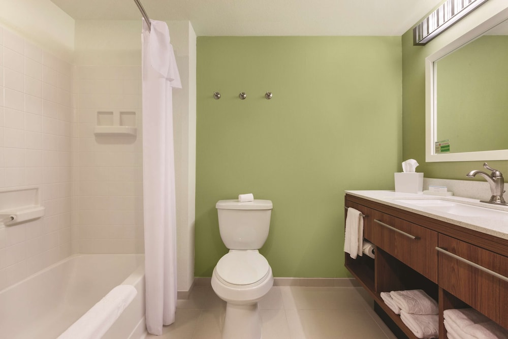 Home2 Suites by Hilton College Station - photo 15